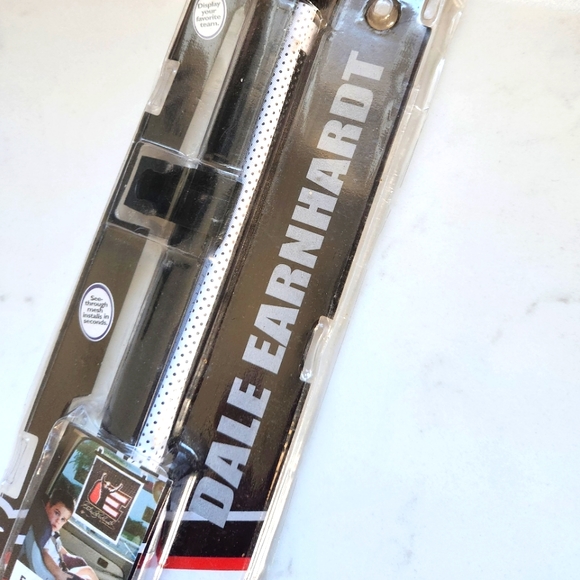 Dale Earnhardt Retractable Car Shade - Picture 2 of 3